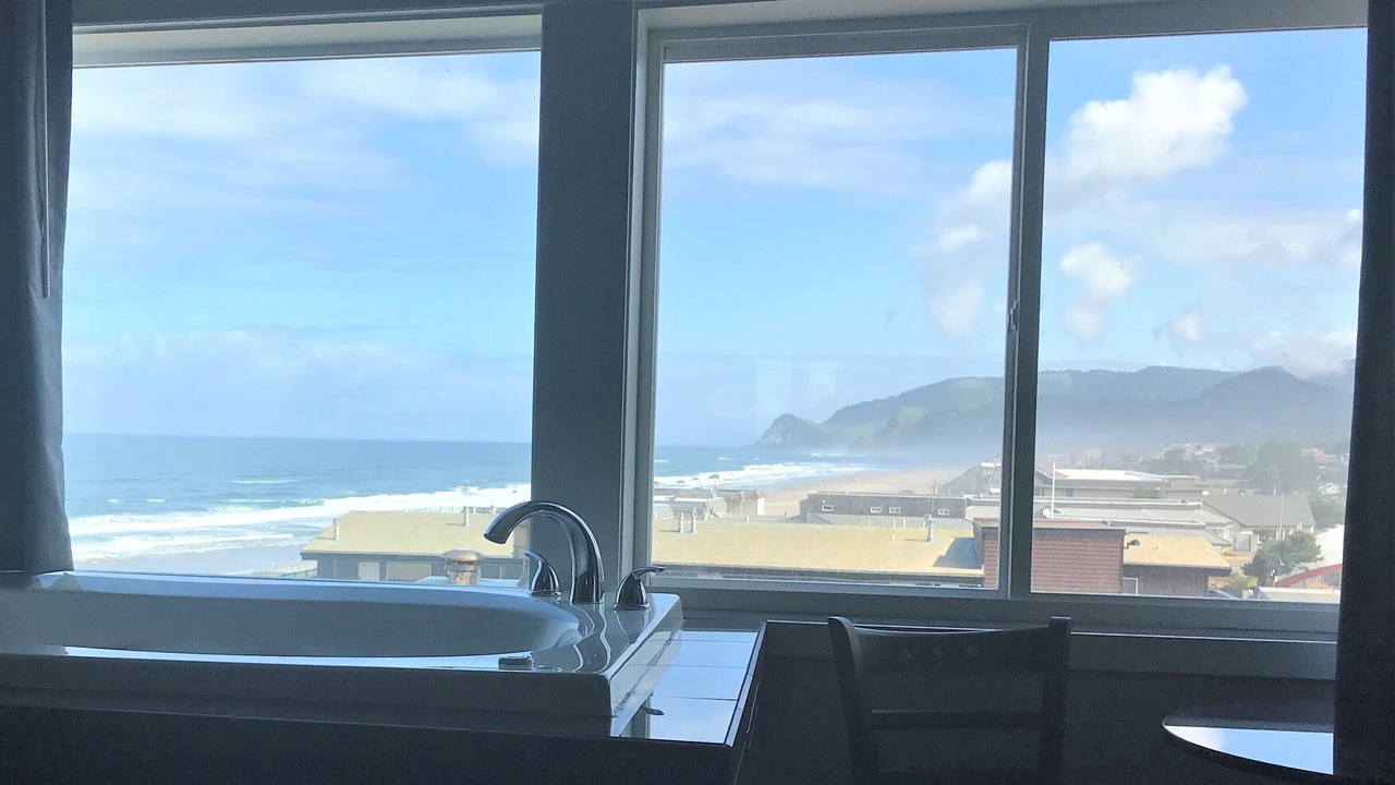 Photo of Bedroom in Lincoln City