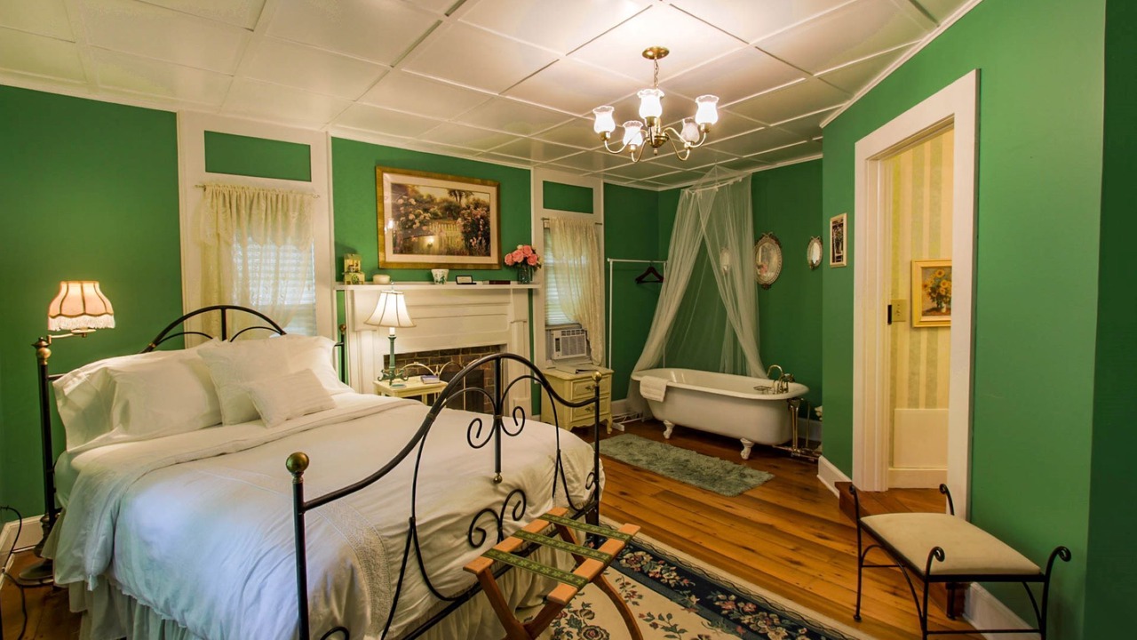 Photo of Bedroom in West Jefferson