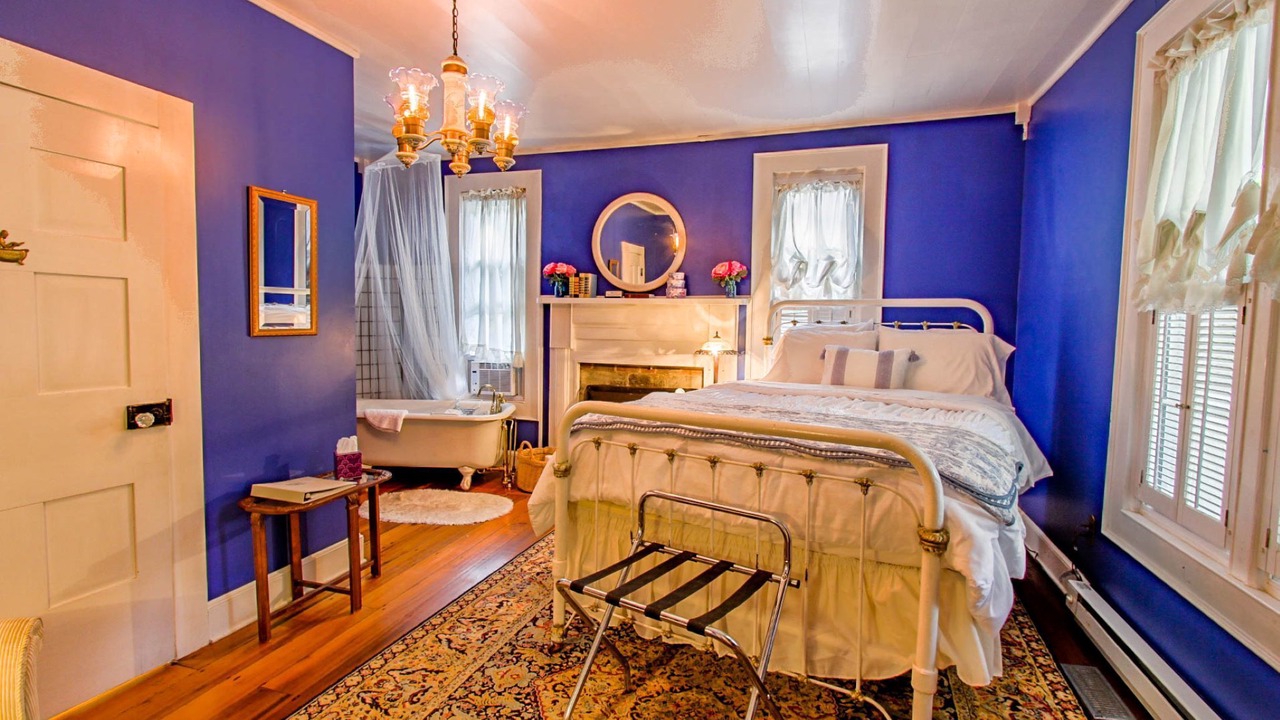 Photo of Bedroom in West Jefferson