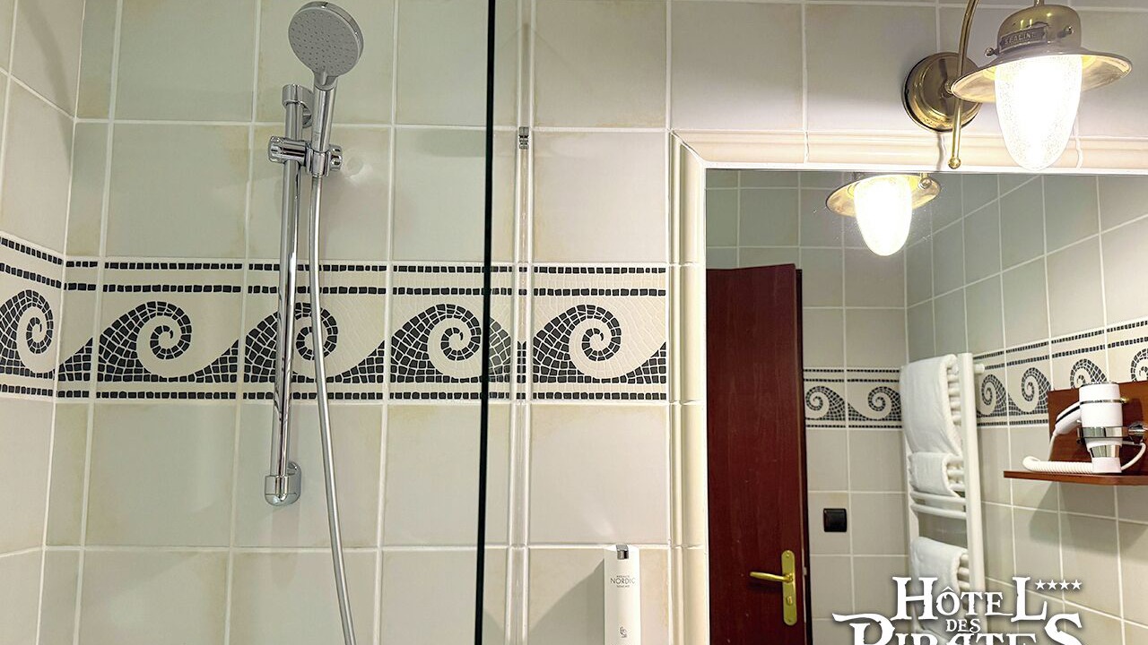 Photo of Bathroom in Dolancourt