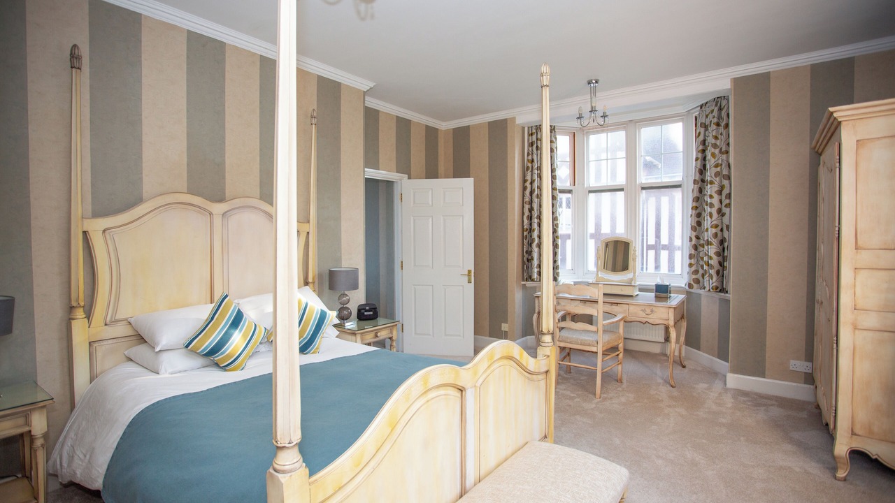 Photo of Others in Overstrand