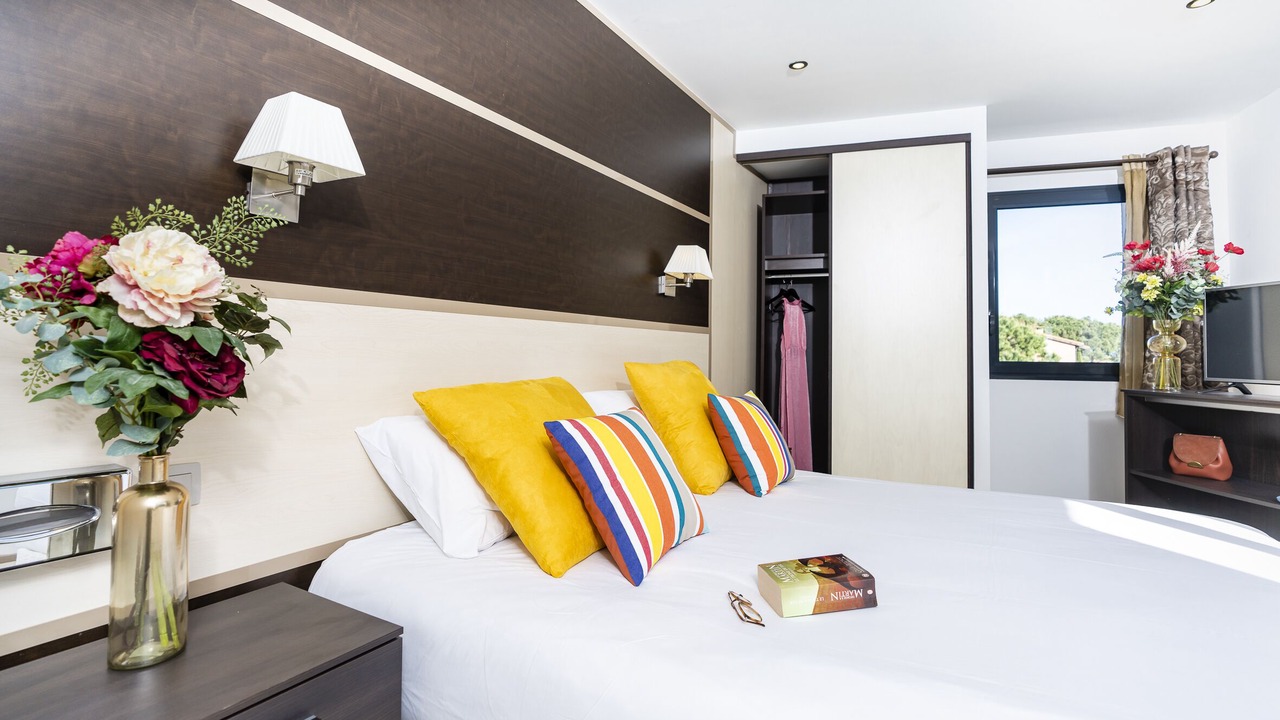 Photo of Bedroom in Alenya