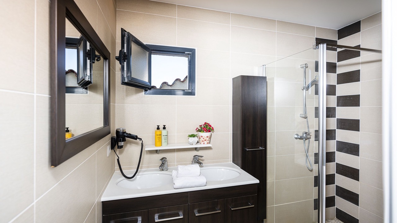 Photo of Bathroom in Alenya