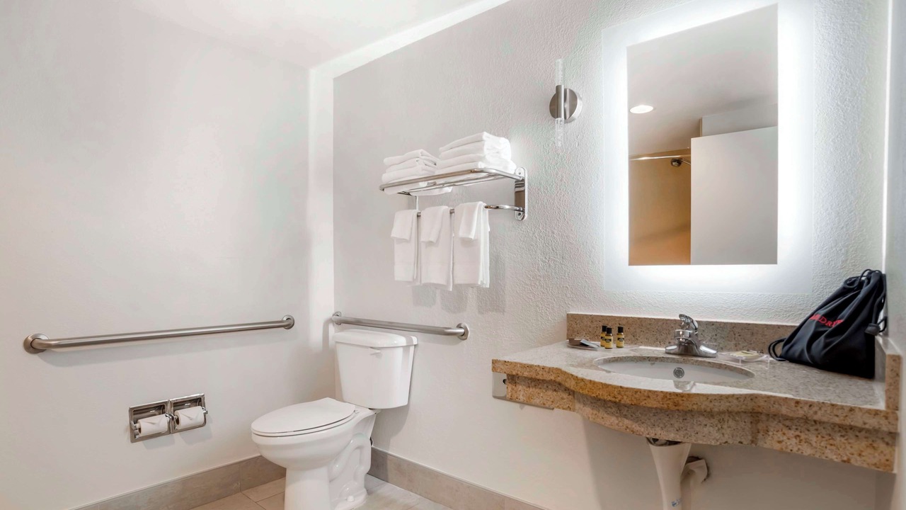 Photo of Bathroom in Daphne