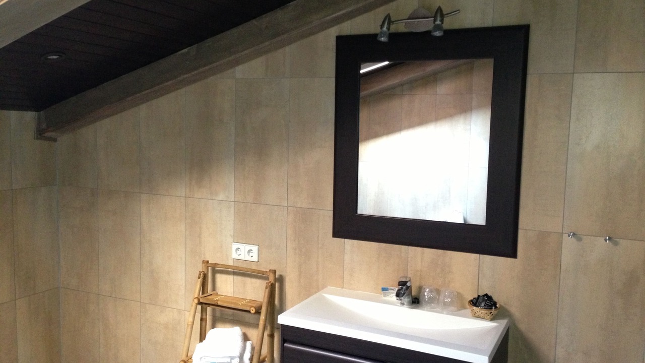 Photo of Bathroom in Roses