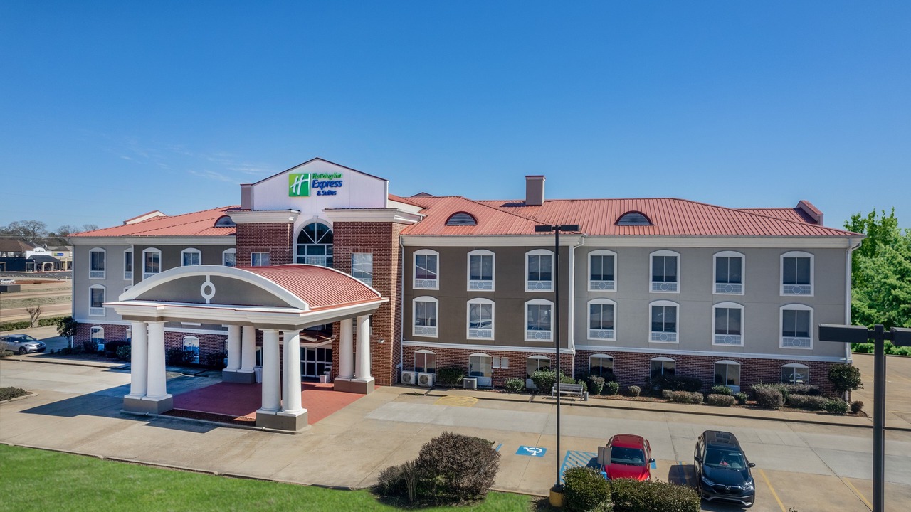 Photo of Outdoor in Magee