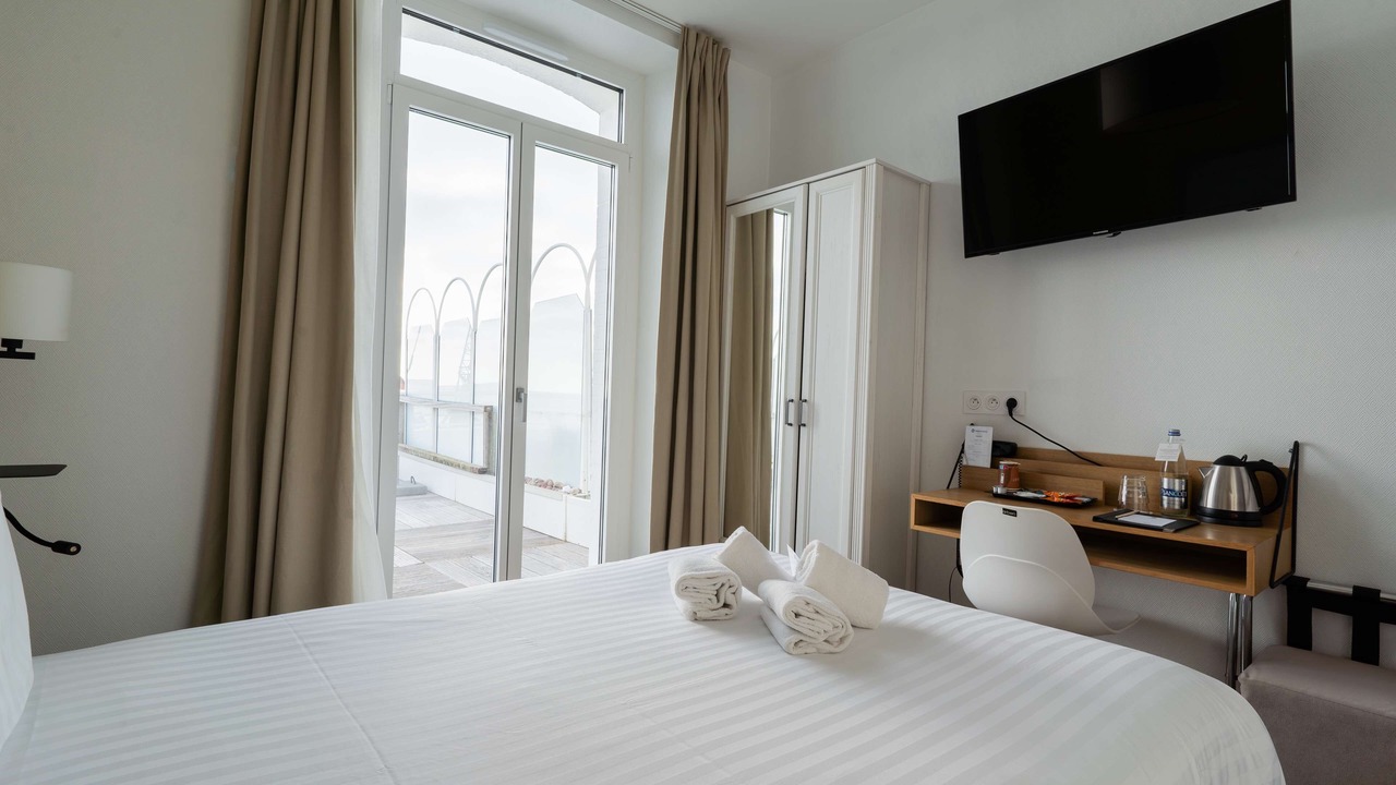 Photo of Bedroom in Saint-Marc-sur-Mer