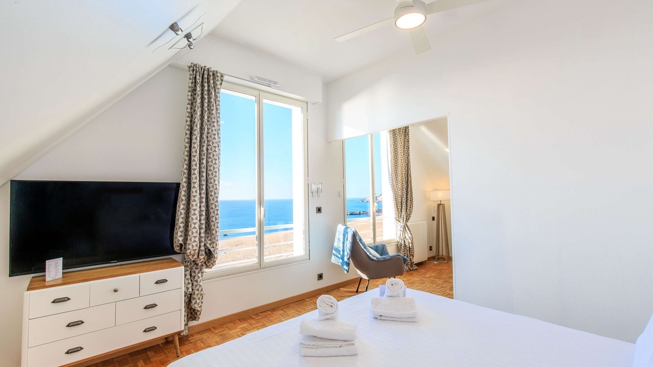 Photo of Bedroom in Saint-Marc-sur-Mer