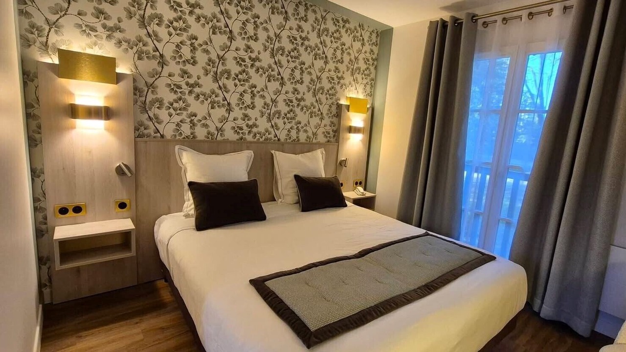 Photo of Bedroom in Royallieu Village