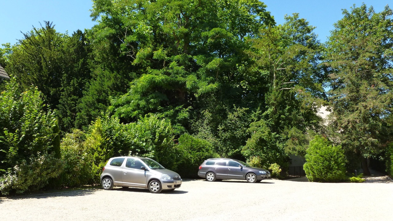 Photo of Others in Royallieu Village