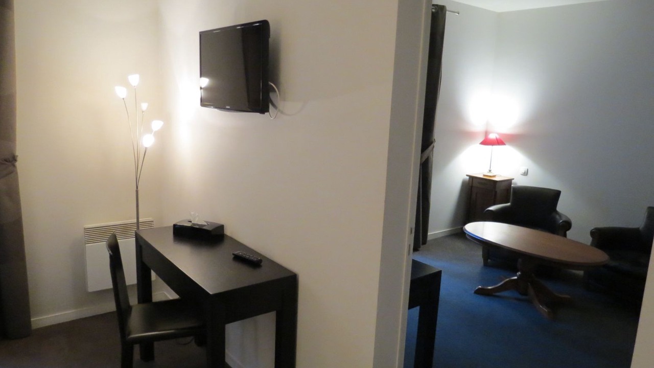 Photo of Bedroom in Royallieu Village