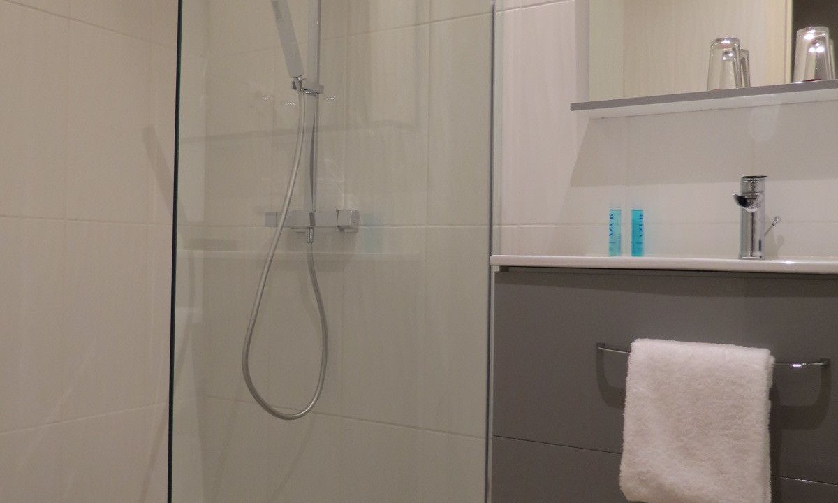 Photo of Bathroom in Royallieu Village