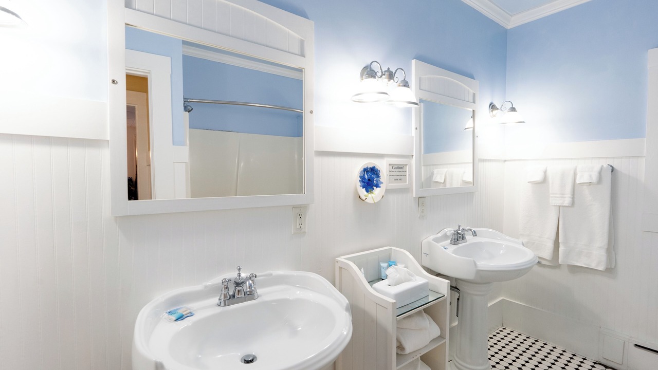 Photo of Bathroom in Old Orchard Beach