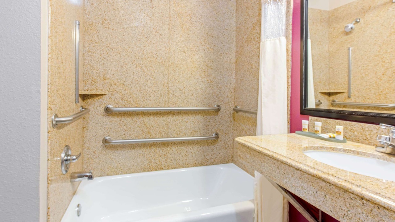 Photo of Bathroom in Winnie