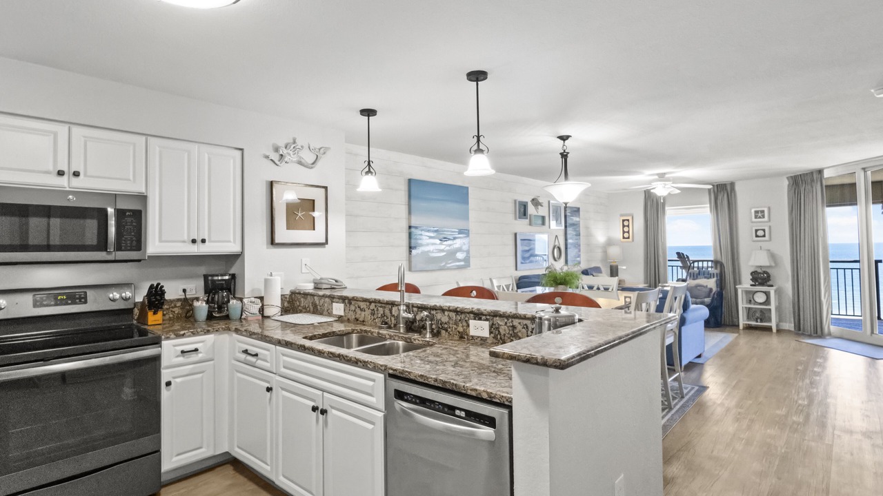 Photo of Kitchen in Cherry Grove Beach