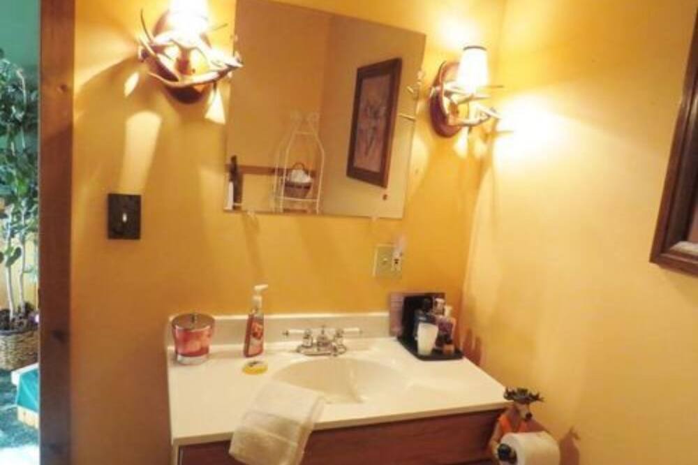 Photo of Bathroom in Ono