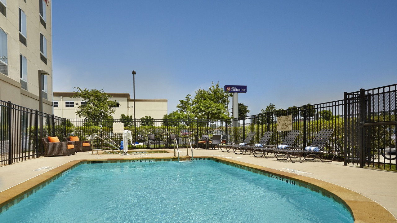 Photo of Outdoor in McNeil