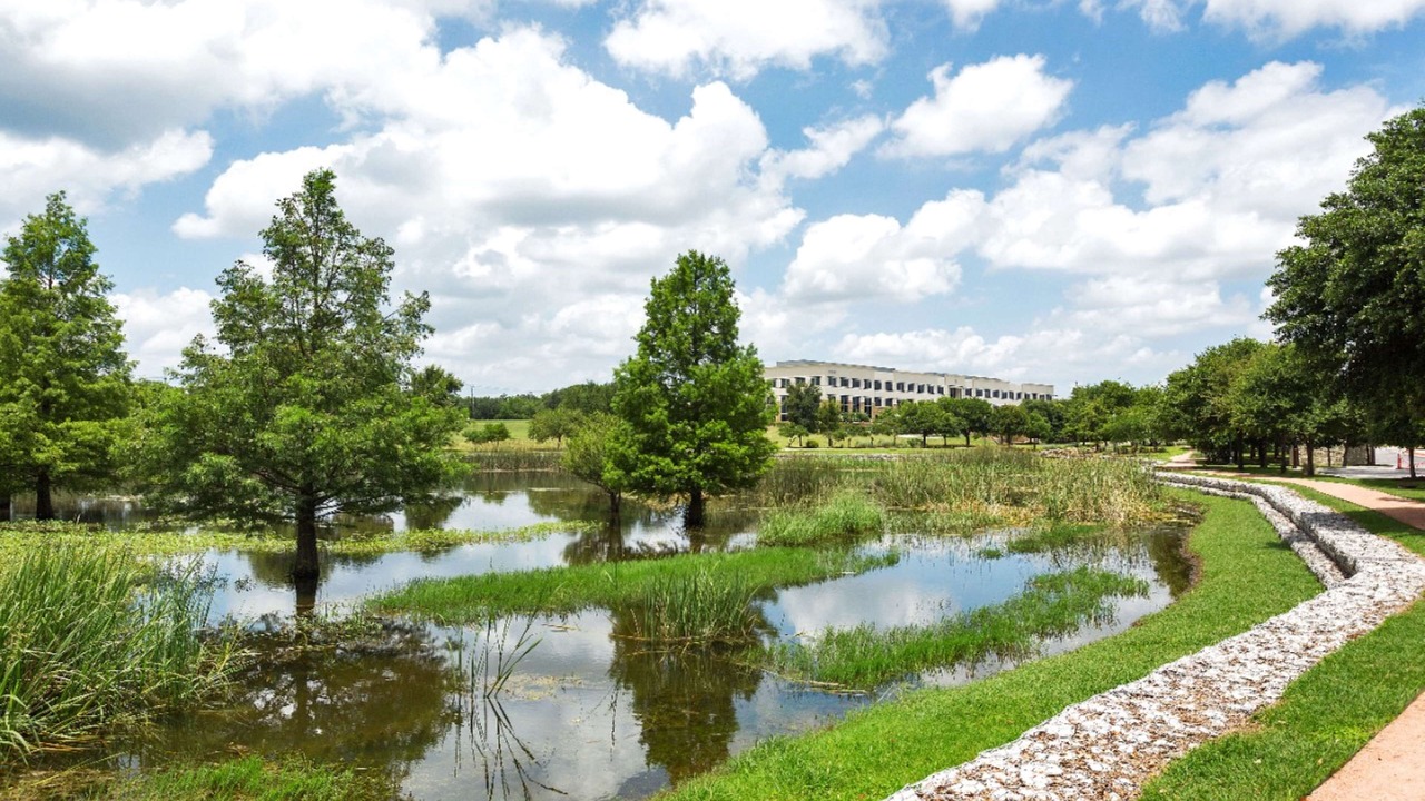 Photo of Outdoor in McNeil
