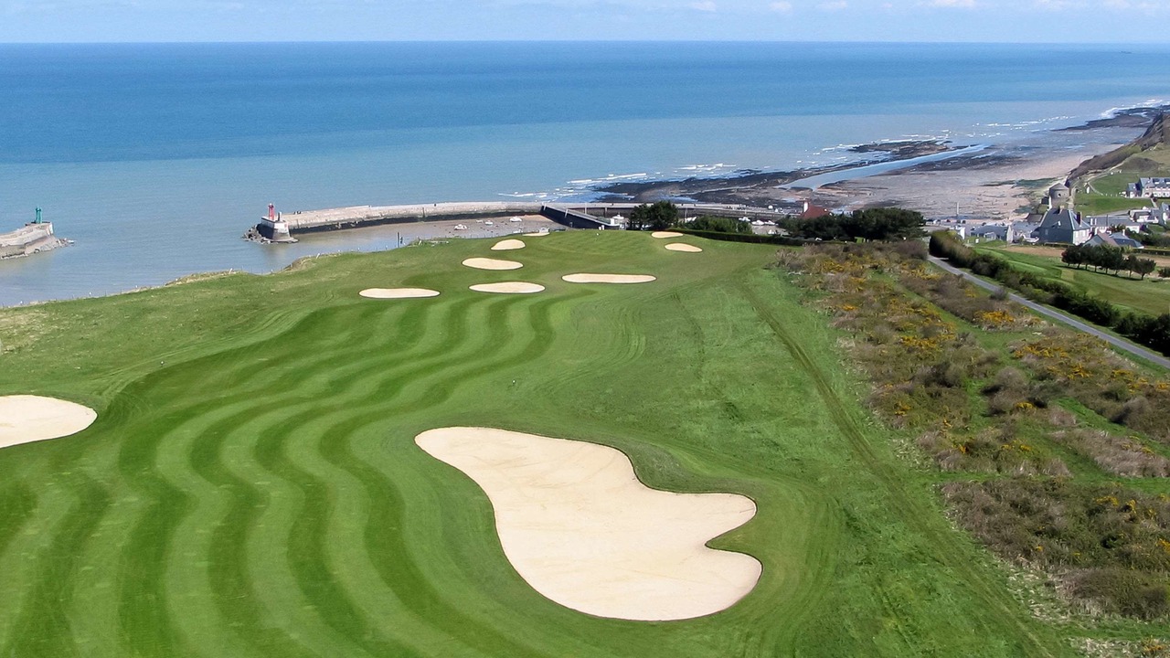 Photo of Others in Port-en-Bessin-Huppain