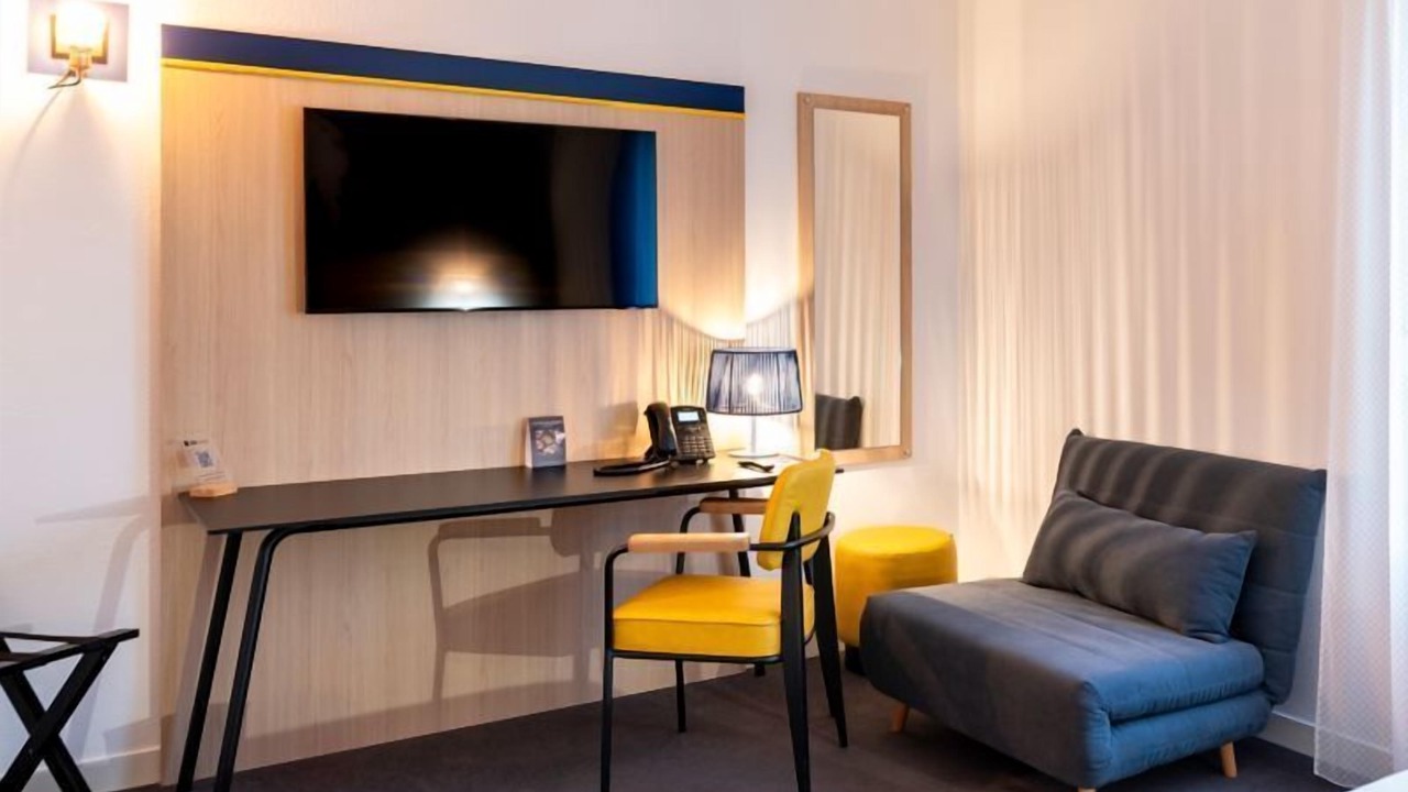 Photo of Bedroom in Morlaix