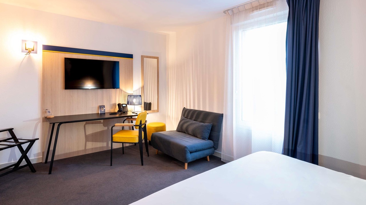Photo of Bedroom in Morlaix