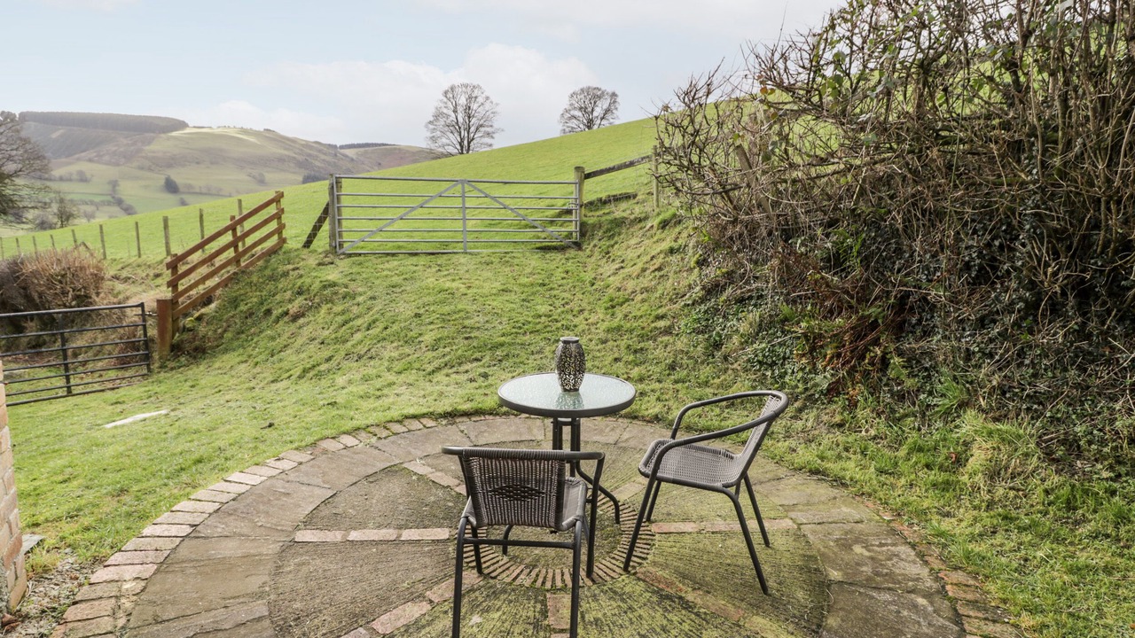 Photo of Patio Balcony in Pennant Melangell