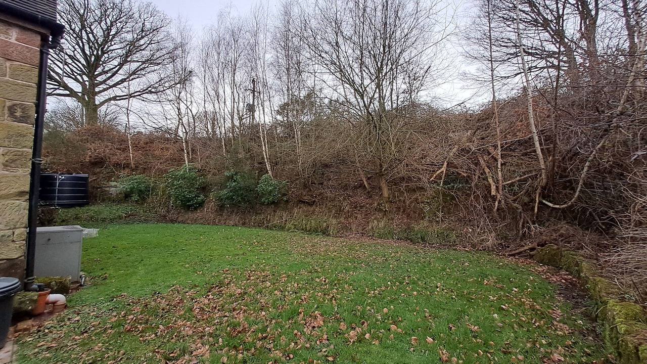 Photo of Buildings in Checkley