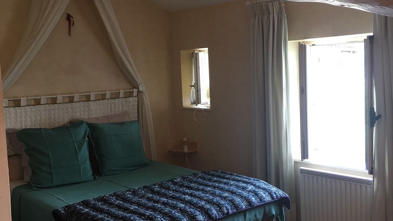 Photo of Bedroom in Vaux-en-Beaujolais