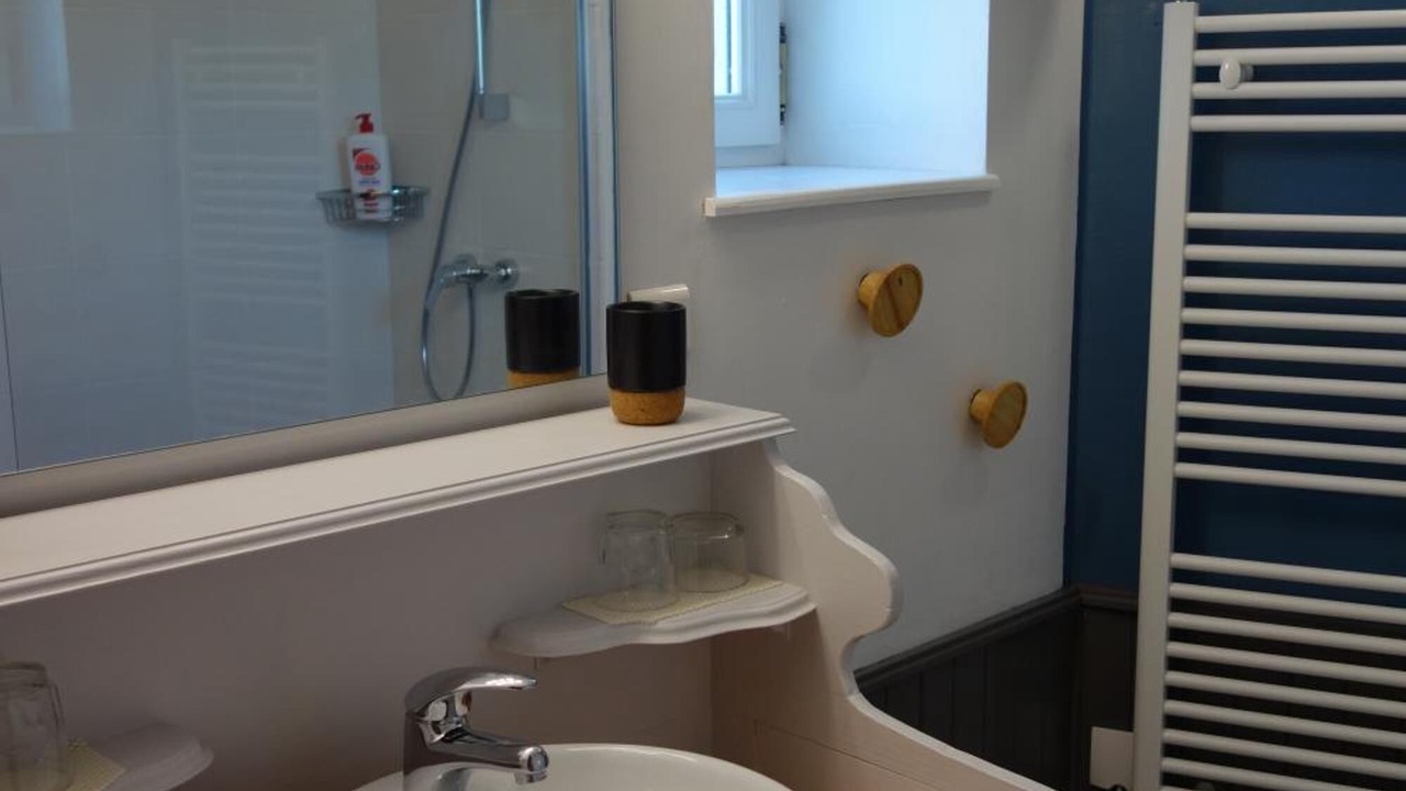 Photo of Bathroom in Vaux-en-Beaujolais