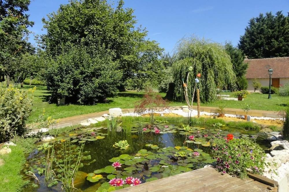 Photo of Outdoor in Auneuil