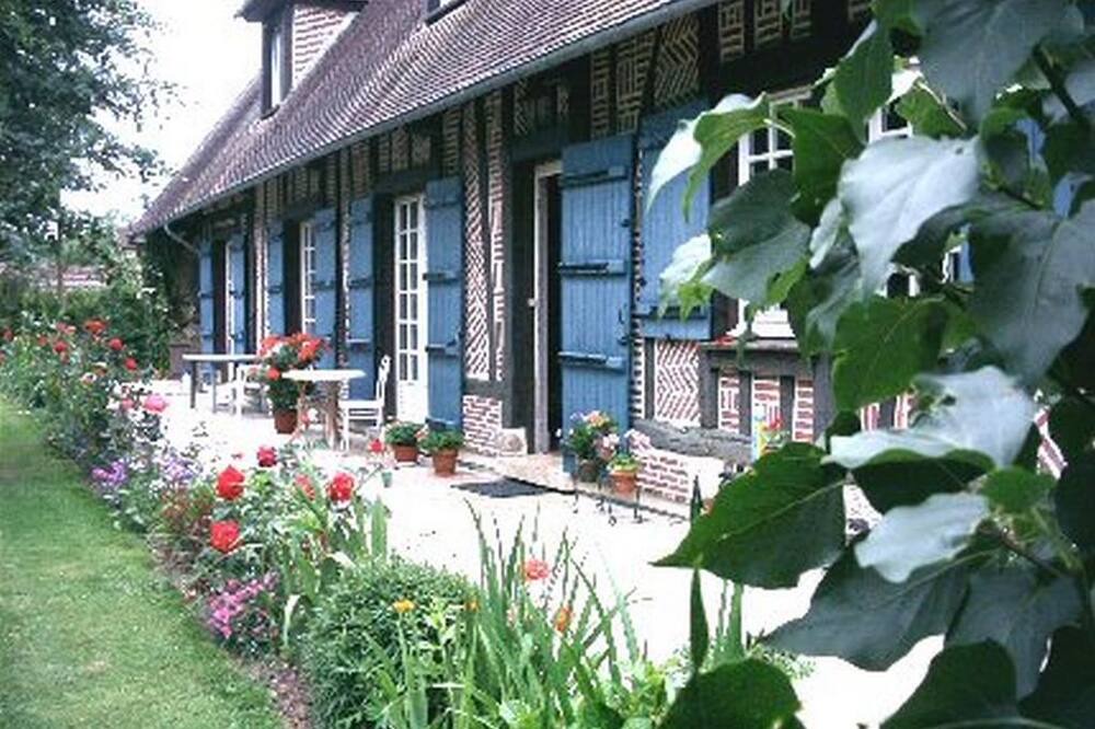 Photo of Outdoor in Auneuil