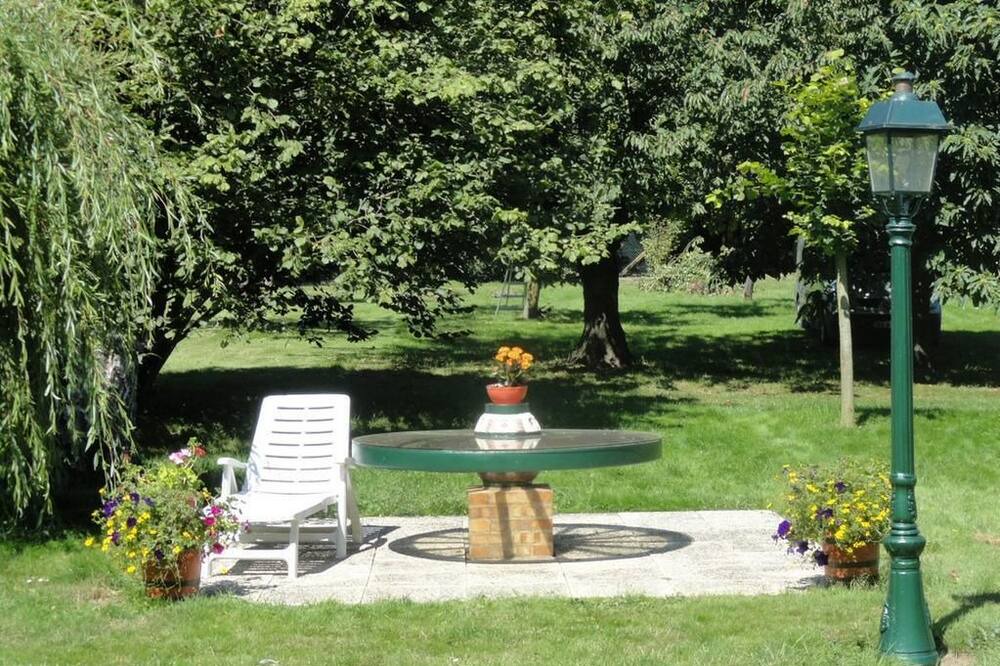 Photo of Outdoor in Auneuil