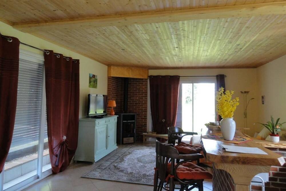 Photo of Others in Auneuil