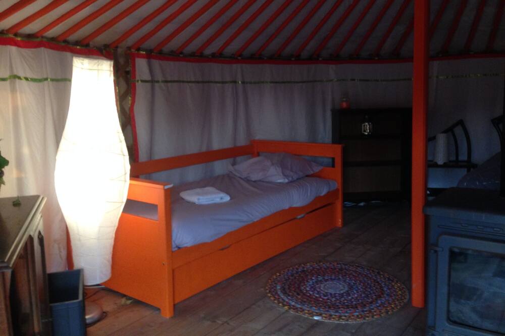 Photo of Bedroom in Saint-Leger-sur-Dheune
