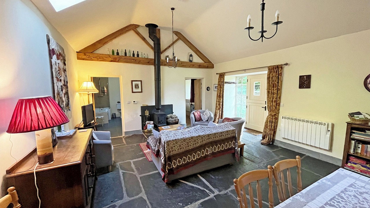 Photo of Bedroom in Tirabad