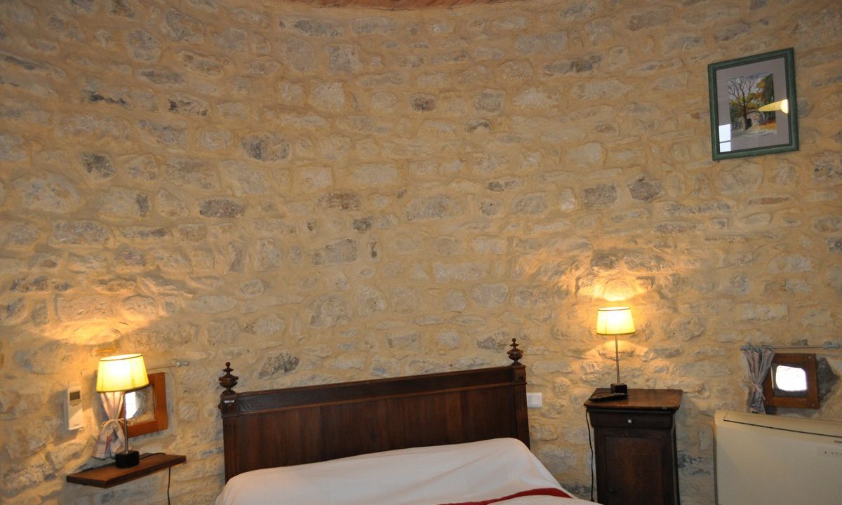 Photo of Bedroom in Bessas