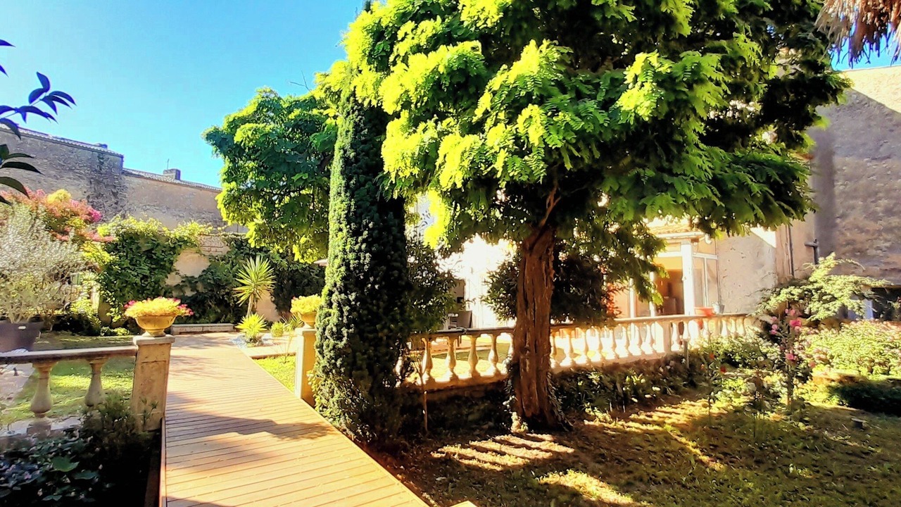 Photo of Others in Blaye