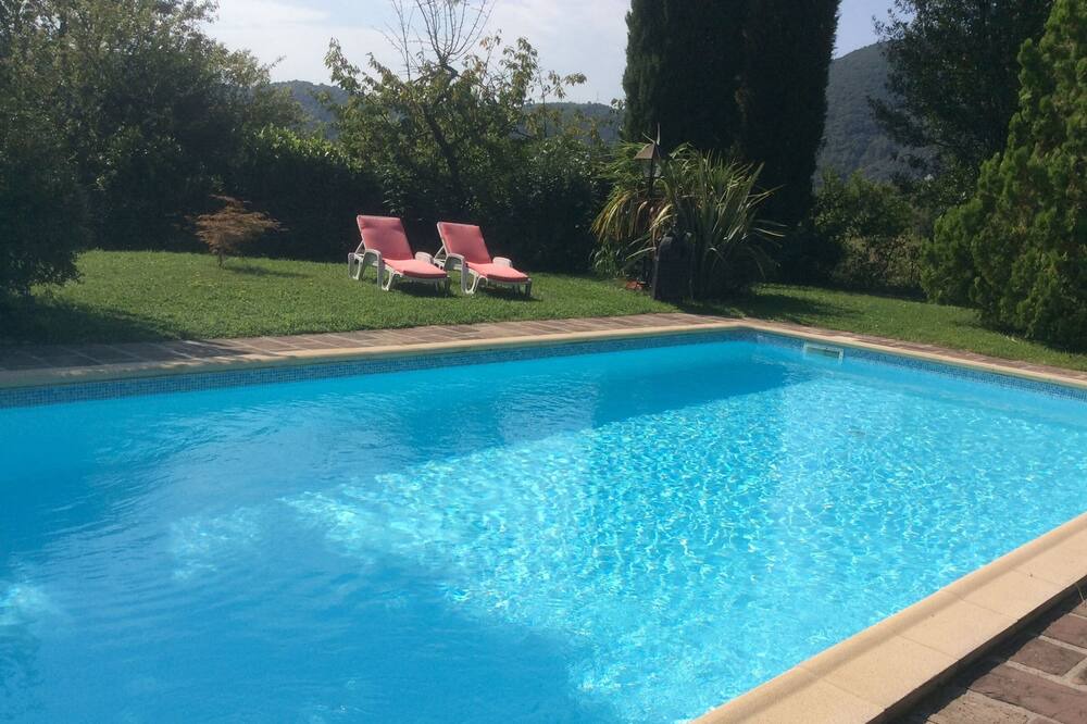 Photo of Outdoor in Saint-Florent-sur-Auzonnet