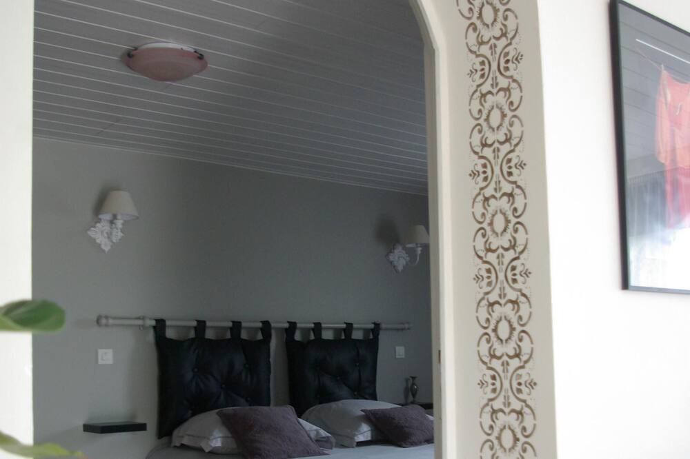 Photo of Bedroom in Saint-Florent-sur-Auzonnet