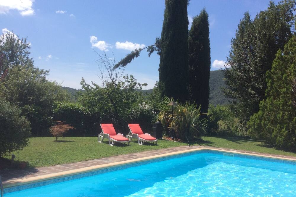 Photo of Outdoor in Saint-Florent-sur-Auzonnet