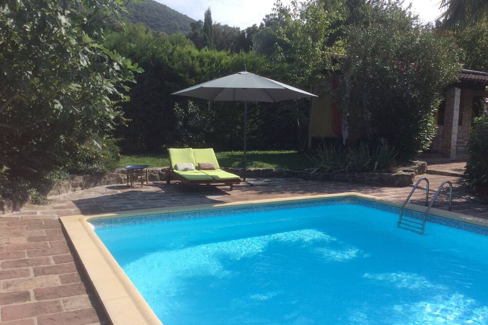 Photo of Outdoor in Saint-Florent-sur-Auzonnet