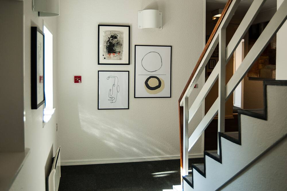 Photo of Others in Hojer