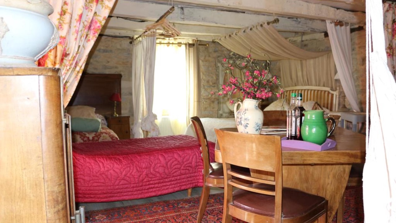 Photo of Bedroom in Vailhourles