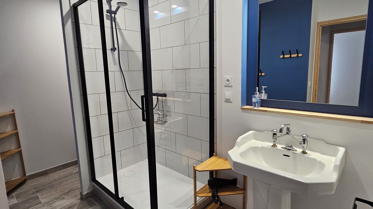 Photo of Bathroom in Aubin
