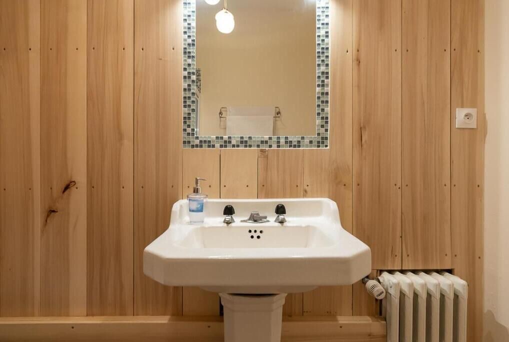 Photo of Bathroom in Aubin