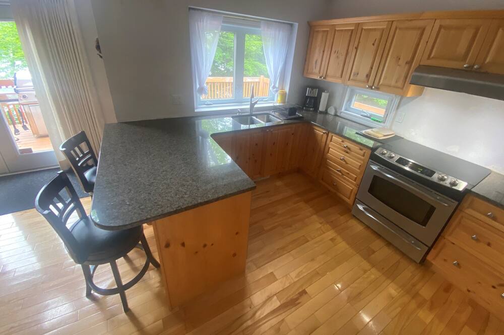 Photo of Kitchen in Val-des-Monts