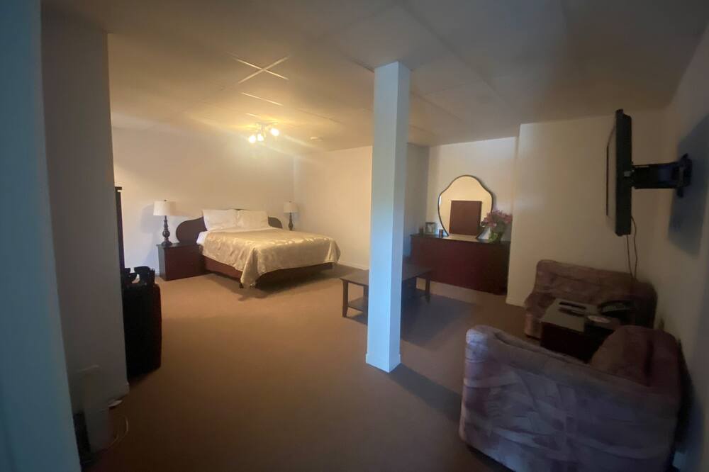 Photo of Bedroom in Val-des-Monts