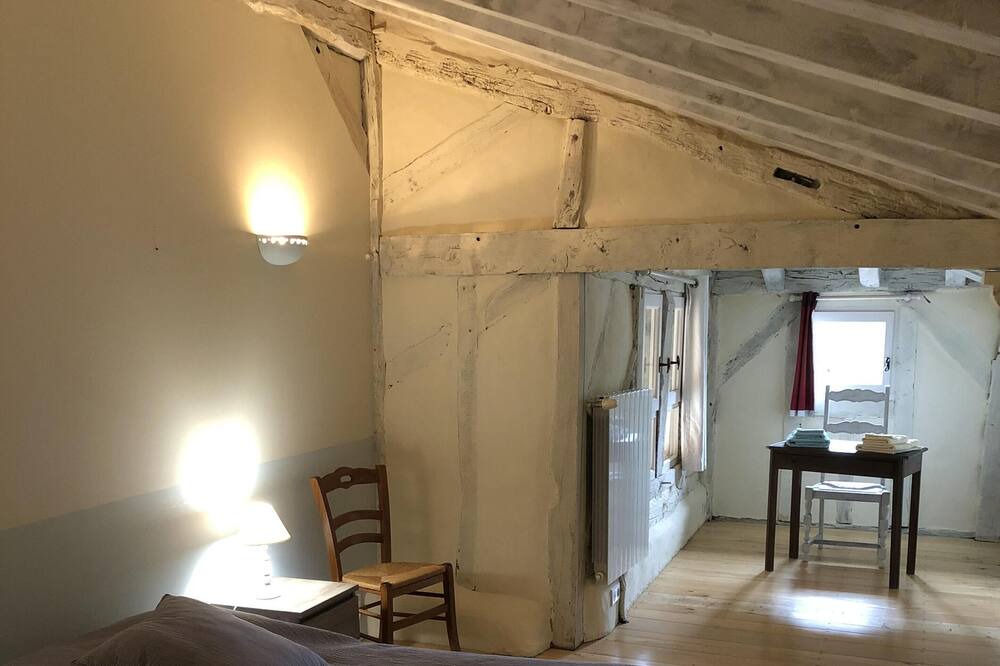 Photo of Bedroom in Villefranche-du-Queyran