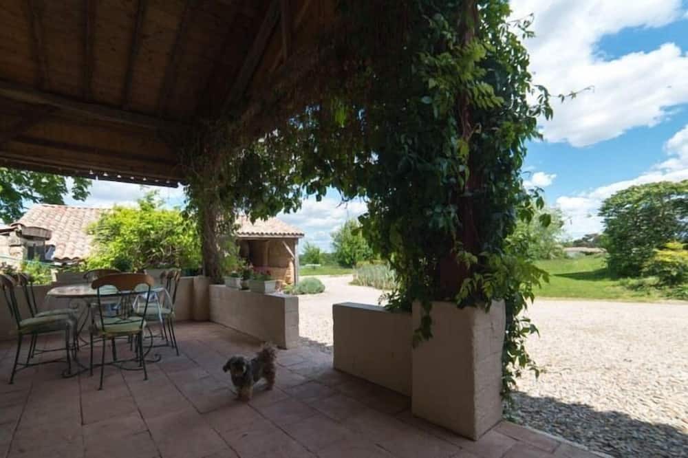 Photo of Outdoor in Villefranche-du-Queyran