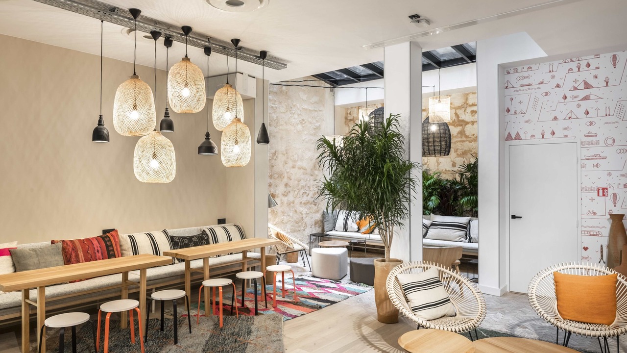 Photo of Others in Hotel de Ville - Quinconces